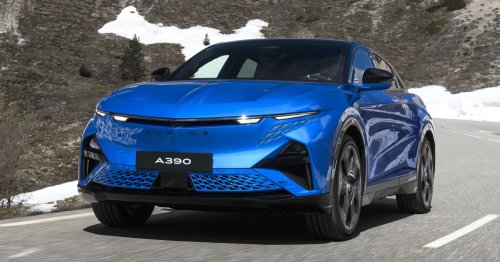 Alpine A390 debuts – tri-motor coupé-SUV with up to 470 hp; 89 kWh battery, up to 555 km range WLTP