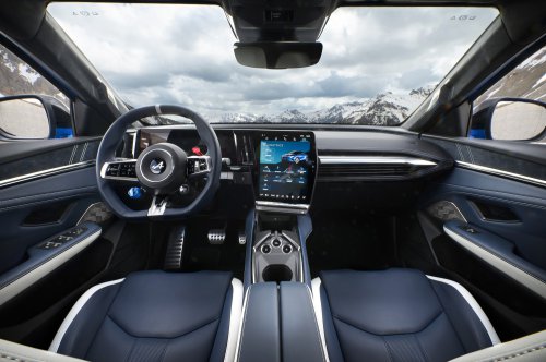 Alpine A390 debuts – tri-motor coupé-SUV with up to 470 hp; 89 kWh battery, up to 555 km range WLTP