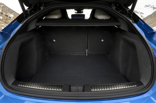 Alpine A390 debuts – tri-motor coupé-SUV with up to 470 hp; 89 kWh battery, up to 555 km range WLTP