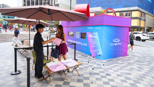 Chery, SUV, Mystery Chery new model hidden in a box at Starhill, Bukit Bintang – identify the SUV correctly, get a gift