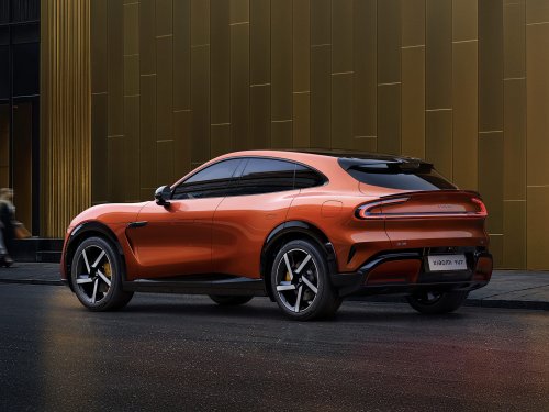 Xiaomi YU7 SUV debuts – three variants, up to 835 km range CLTC; AWD up to 690 PS/866 Nm, 0-100 in 3.23 s