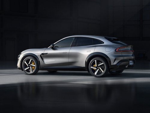 Xiaomi YU7 SUV debuts – three variants, up to 835 km range CLTC; AWD up to 690 PS/866 Nm, 0-100 in 3.23 s