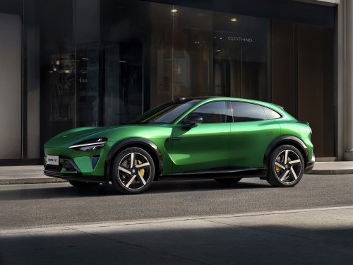 Xiaomi YU7 SUV debuts – three variants, up to 835 km range CLTC; AWD up to 690 PS/866 Nm, 0-100 in 3.23 s