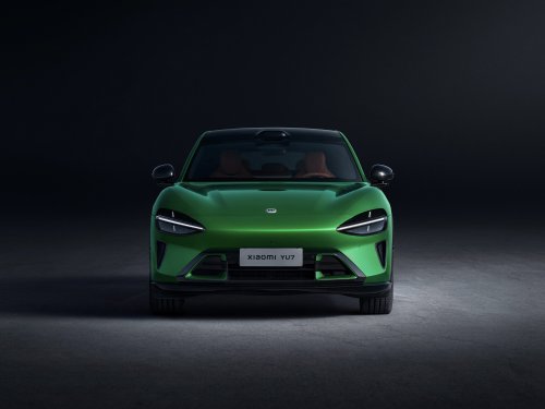Xiaomi YU7 SUV debuts – three variants, up to 835 km range CLTC; AWD up to 690 PS/866 Nm, 0-100 in 3.23 s