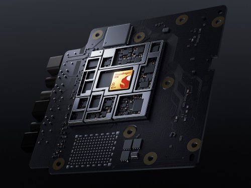 Xiaomi YU7 SUV debuts – three variants, up to 835 km range CLTC; AWD up to 690 PS/866 Nm, 0-100 in 3.23 s