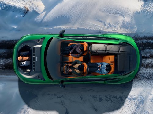 Xiaomi YU7 SUV debuts – three variants, up to 835 km range CLTC; AWD up to 690 PS/866 Nm, 0-100 in 3.23 s