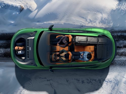 Xiaomi YU7 SUV debuts – three variants, up to 835 km range CLTC; AWD up to 690 PS/866 Nm, 0-100 in 3.23 s