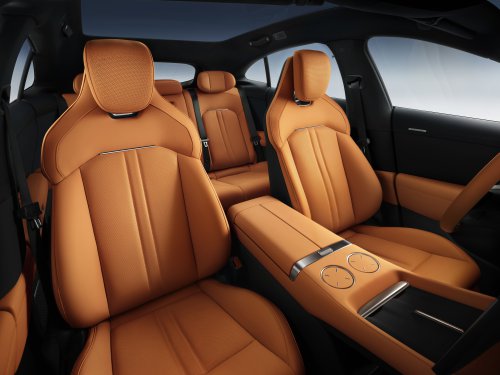 Xiaomi YU7 SUV debuts – three variants, up to 835 km range CLTC; AWD up to 690 PS/866 Nm, 0-100 in 3.23 s