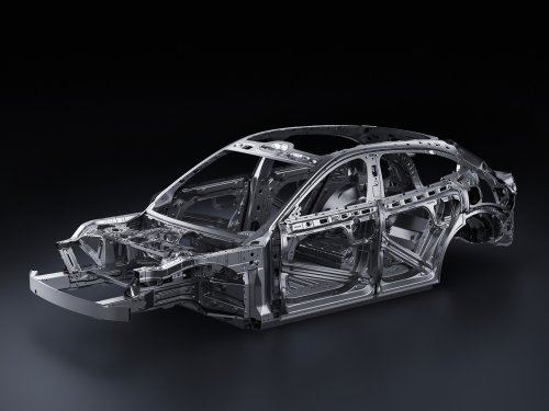 Xiaomi YU7 SUV debuts – three variants, up to 835 km range CLTC; AWD up to 690 PS/866 Nm, 0-100 in 3.23 s