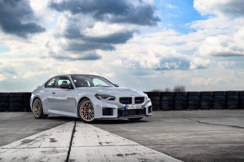 2025 G87 BMW M2 CS debuts – 30 kg lighter; 3.0L twin-turbo I6 with 530 PS; 0-100 km/h in 3.8 seconds