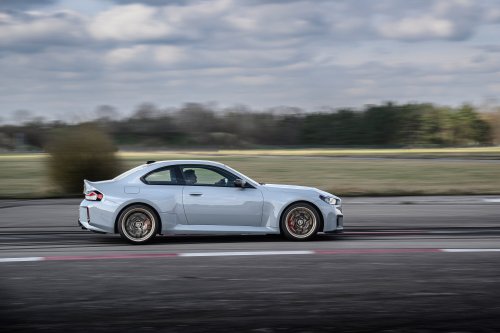 2025 G87 BMW M2 CS debuts – 30 kg lighter; 3.0L twin-turbo I6 with 530 PS; 0-100 km/h in 3.8 seconds