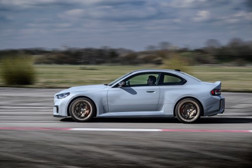 2025 G87 BMW M2 CS debuts – 30 kg lighter; 3.0L twin-turbo I6 with 530 PS; 0-100 km/h in 3.8 seconds