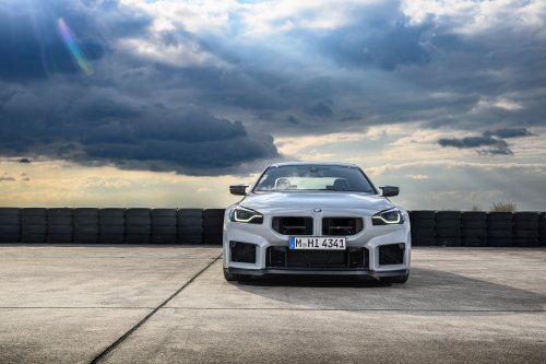 2025 G87 BMW M2 CS debuts – 30 kg lighter; 3.0L twin-turbo I6 with 530 PS; 0-100 km/h in 3.8 seconds
