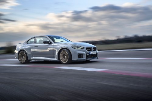BMW, BMW M2, 2025 G87 BMW M2 CS debuts – 30 kg lighter; 3.0L twin-turbo I6 with 530 PS; 0-100 km/h in 3.8 seconds