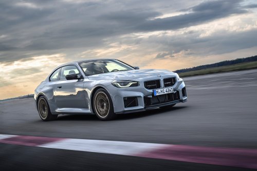 BMW, BMW M2, 2025 G87 BMW M2 CS debuts – 30 kg lighter; 3.0L twin-turbo I6 with 530 PS; 0-100 km/h in 3.8 seconds