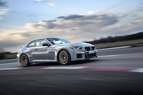 2025 G87 BMW M2 CS debuts – 30 kg lighter; 3.0L twin-turbo I6 with 530 PS; 0-100 km/h in 3.8 seconds