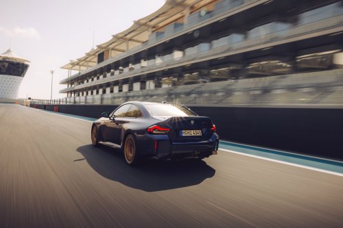 2025 G87 BMW M2 CS debuts – 30 kg lighter; 3.0L twin-turbo I6 with 530 PS; 0-100 km/h in 3.8 seconds