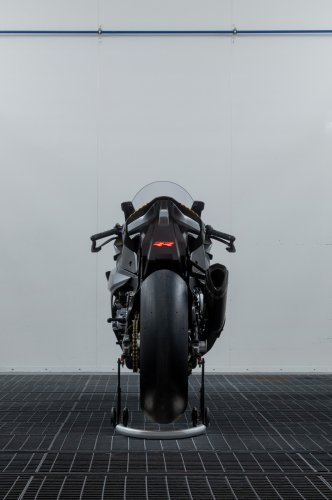 BMW Motorrad Concept RR presented at the Concorso d’Eleganza Villa d’Este show in France