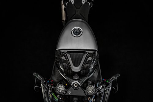 BMW Motorrad Concept RR presented at the Concorso d’Eleganza Villa d’Este show in France