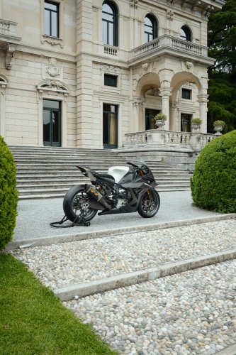 BMW Motorrad Concept RR presented at the Concorso d’Eleganza Villa d’Este show in France