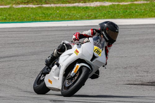 Pirelli Diablo Supercorsa V4 SC and SP, which sportsbike tyre is the one you should use?