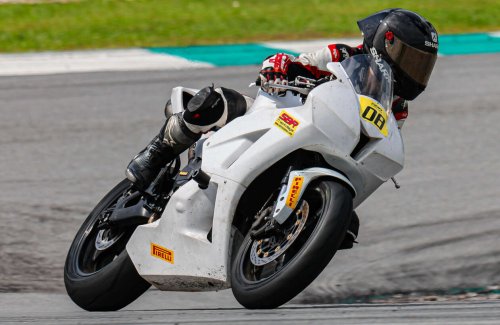 Pirelli Diablo Supercorsa V4 SC and SP, which sportsbike tyre is the one you should use?