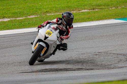 Pirelli Diablo Supercorsa V4 SC and SP, which sportsbike tyre is the one you should use?