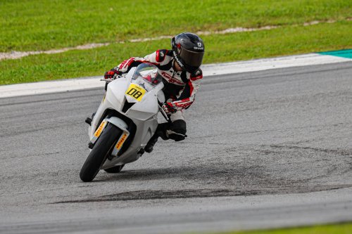 Pirelli Diablo Supercorsa V4 SC and SP, which sportsbike tyre is the one you should use?
