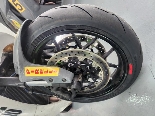 Pirelli Diablo Supercorsa V4 SC and SP, which sportsbike tyre is the one you should use?