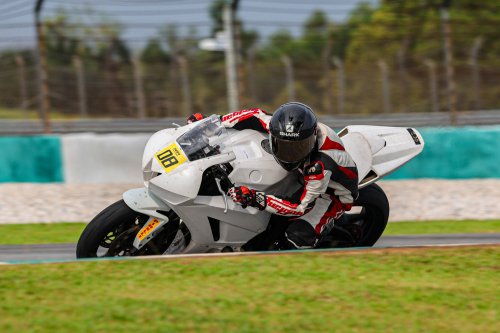 Pirelli Diablo Supercorsa V4 SC and SP, which sportsbike tyre is the one you should use?