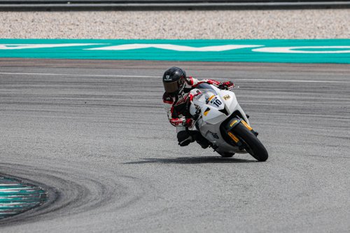 Pirelli Diablo Supercorsa V4 SC and SP, which sportsbike tyre is the one you should use?