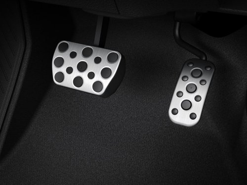 2025 Toyota Corolla Cross GR Sport facelift launched in Japan – hybrid only; chassis upgrades; fr RM115k