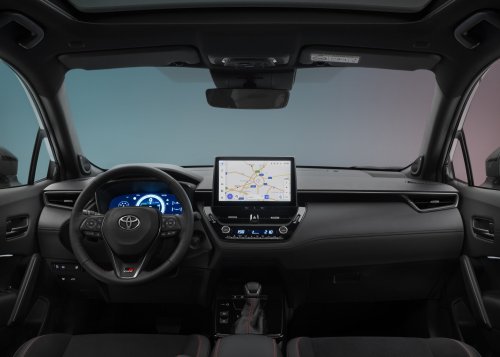 Toyota Corolla Cross facelift for Europe adds new head- and taillights, upgraded interior, GR Sport trim