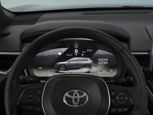Toyota Corolla Cross facelift for Europe adds new head- and taillights, upgraded interior, GR Sport trim