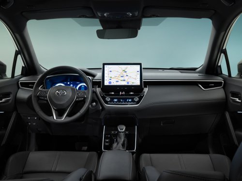 Toyota Corolla Cross facelift for Europe adds new head- and taillights, upgraded interior, GR Sport trim