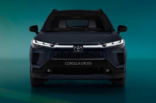 Toyota, Toyota Corolla GR, Toyota Corolla, Toyota GR Corolla, Toyota Corolla Cross facelift for Europe adds new head- and taillights, upgraded interior, GR Sport trim