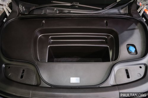 Zeekr 7X EV crossover on show, promo at PACE 2025