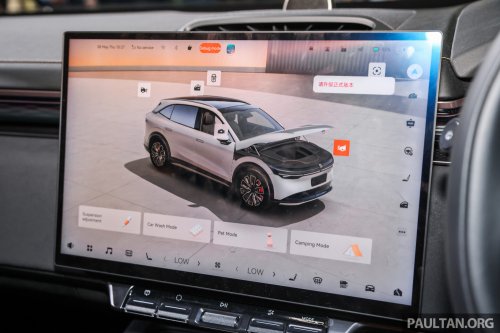Zeekr 7X EV crossover on show, promo at PACE 2025