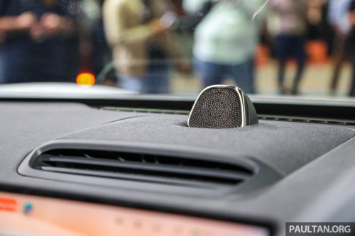 Zeekr 7X EV crossover on show, promo at PACE 2025