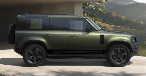 Land Rover Defender updated for 2026 model year – revised headlamps, larger 13.1-inch touchscreen