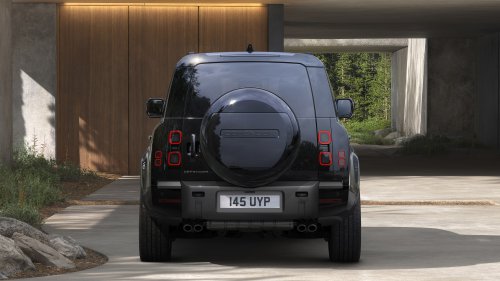 Land Rover Defender updated for 2026 model year – revised headlamps, larger 13.1-inch touchscreen