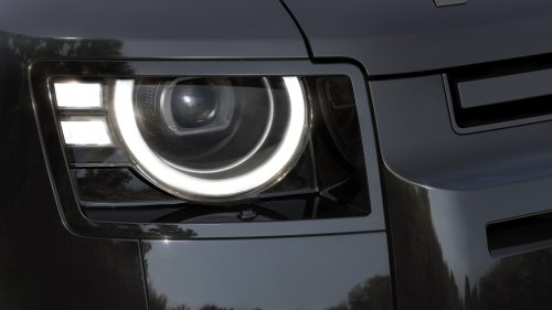 Land Rover Defender updated for 2026 model year – revised headlamps, larger 13.1-inch touchscreen