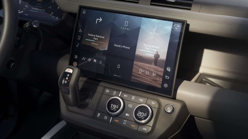 Land Rover, Rover, Land Rover Defender updated for 2026 model year – revised headlamps, larger 13.1-inch touchscreen