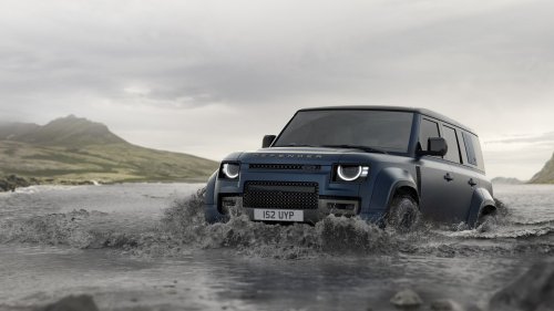 Land Rover Defender updated for 2026 model year – revised headlamps, larger 13.1-inch touchscreen