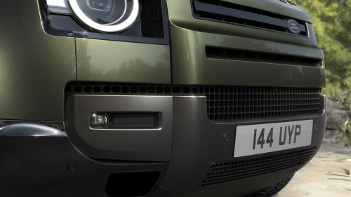 Land Rover, Rover, Land Rover Defender updated for 2026 model year – revised headlamps, larger 13.1-inch touchscreen