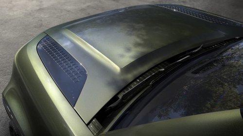 Land Rover Defender updated for 2026 model year – revised headlamps, larger 13.1-inch touchscreen