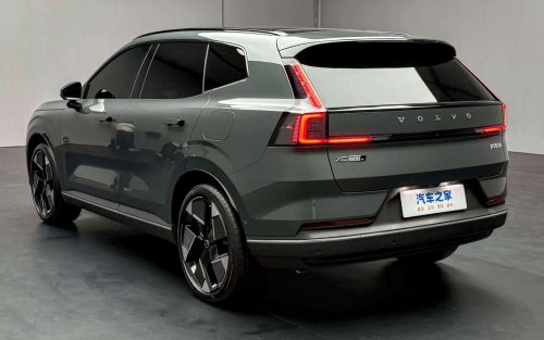 2026 Volvo XC70 rolls off Taizhou production line; extended-range PHEV estimated at RM211k in China