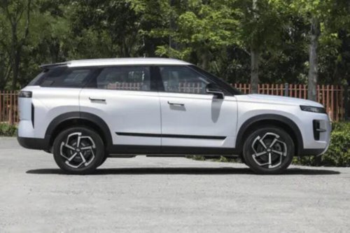 Chery Tiggo 7 Sport – Jaecoo J7 with Evoque face