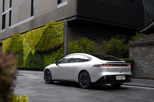 Dongfeng Nammi 06 SUV, 007 sedan in Malaysia soon