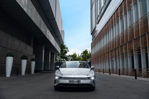 Dongfeng Nammi 06 SUV, 007 sedan in Malaysia soon